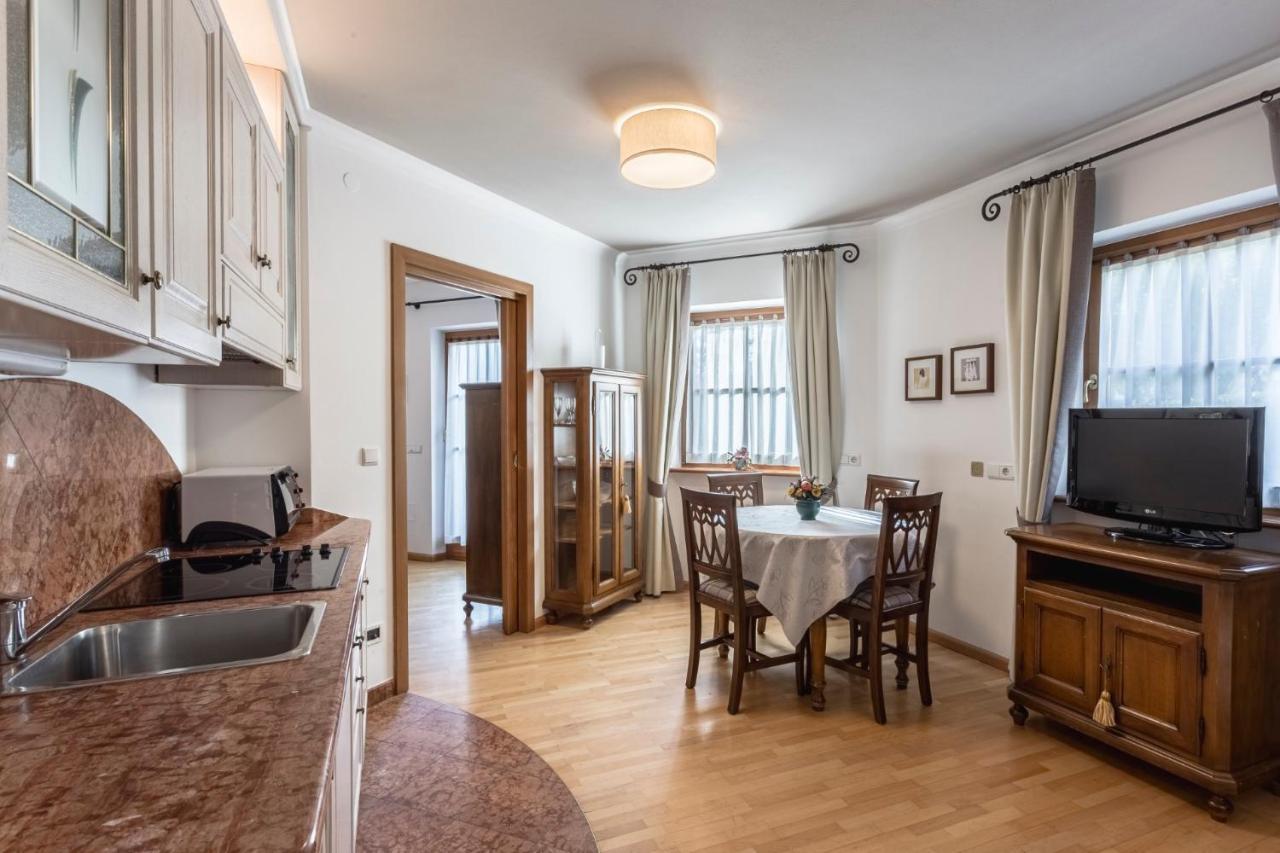 Castel Apartment